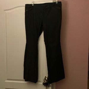 Plis size women’s low rise bell bottoms by newyork and company. Worn once.